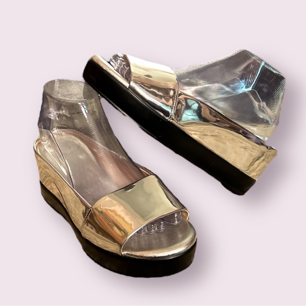 Vintage French Connection Silver Wedge Sandals size 8.5 Like New Black Sole
